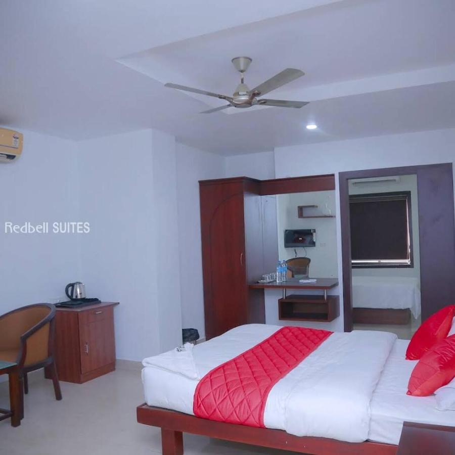 Redbell Suites Malapuram Malappuram Exteriér fotografie
